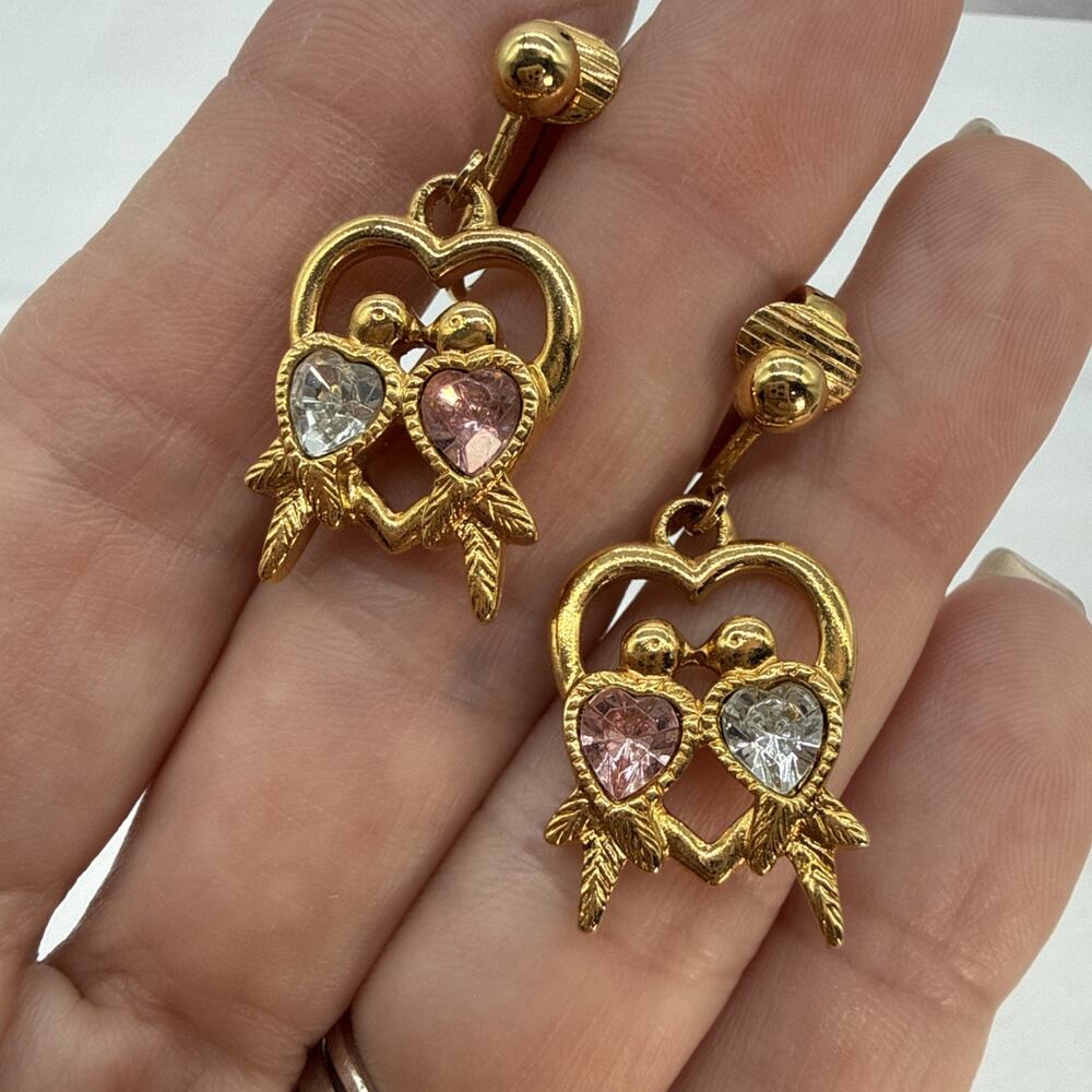 VTG Avon Love Birds Gold Tone Dangle Heart Clip Earrings Pink Clear